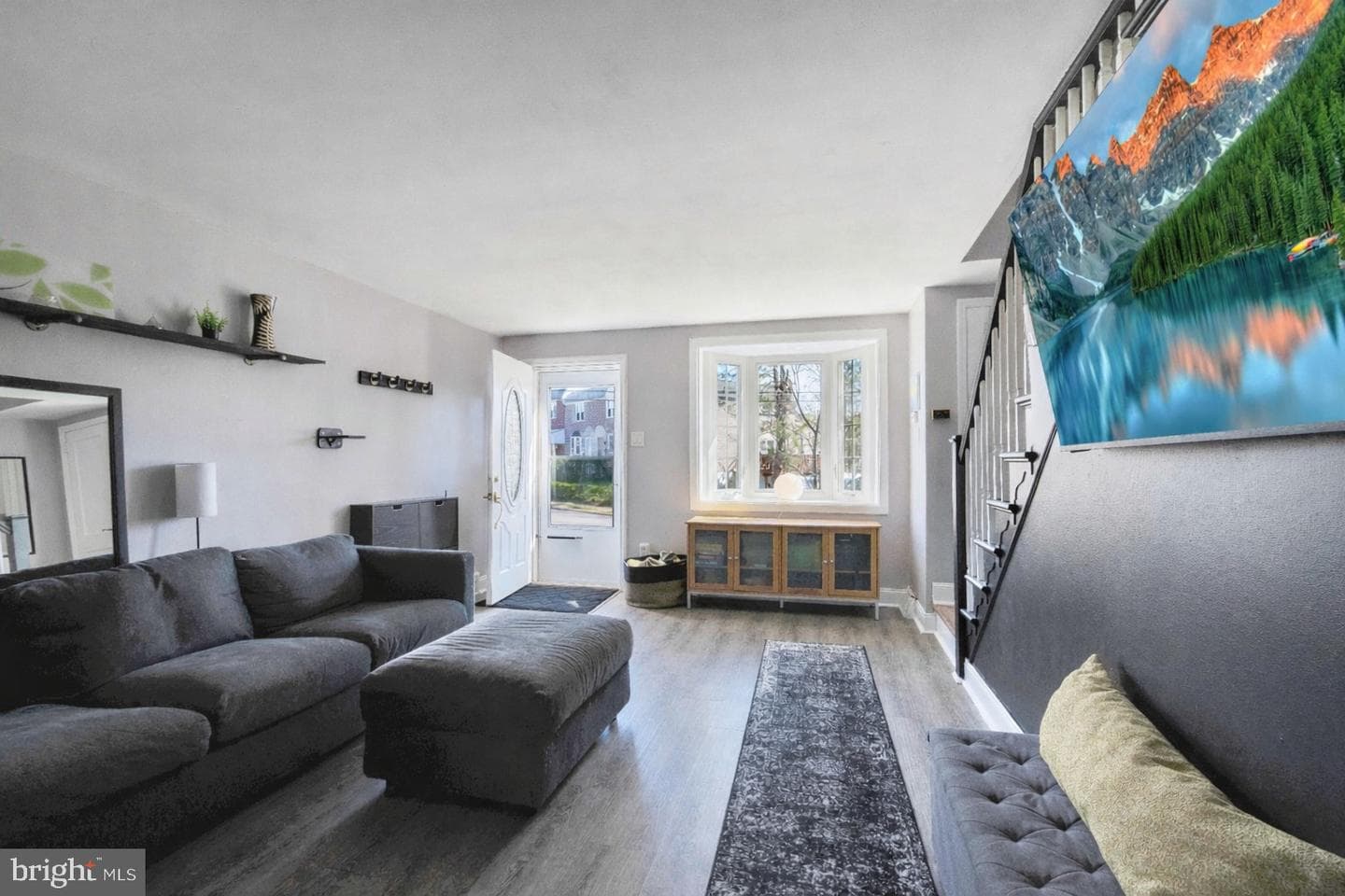 437 Park Drive photo 3