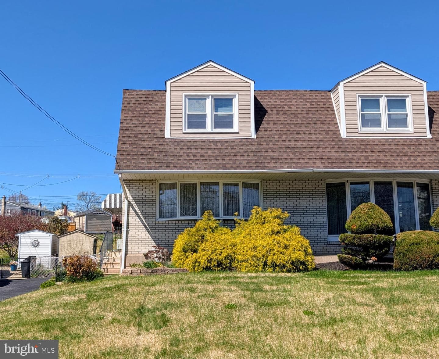 1439 Michigan Avenue photo 3