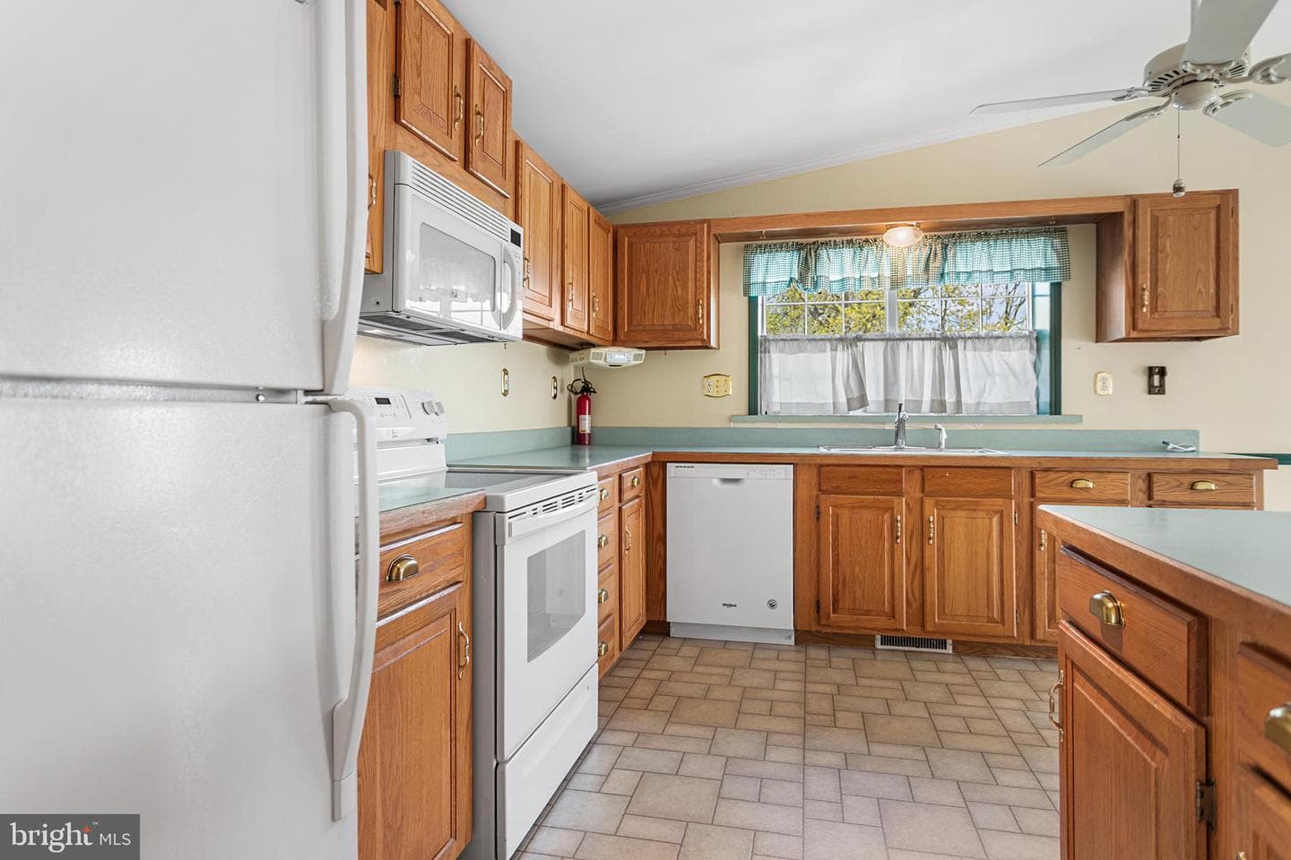 229 Horseshoe Drive photo 6