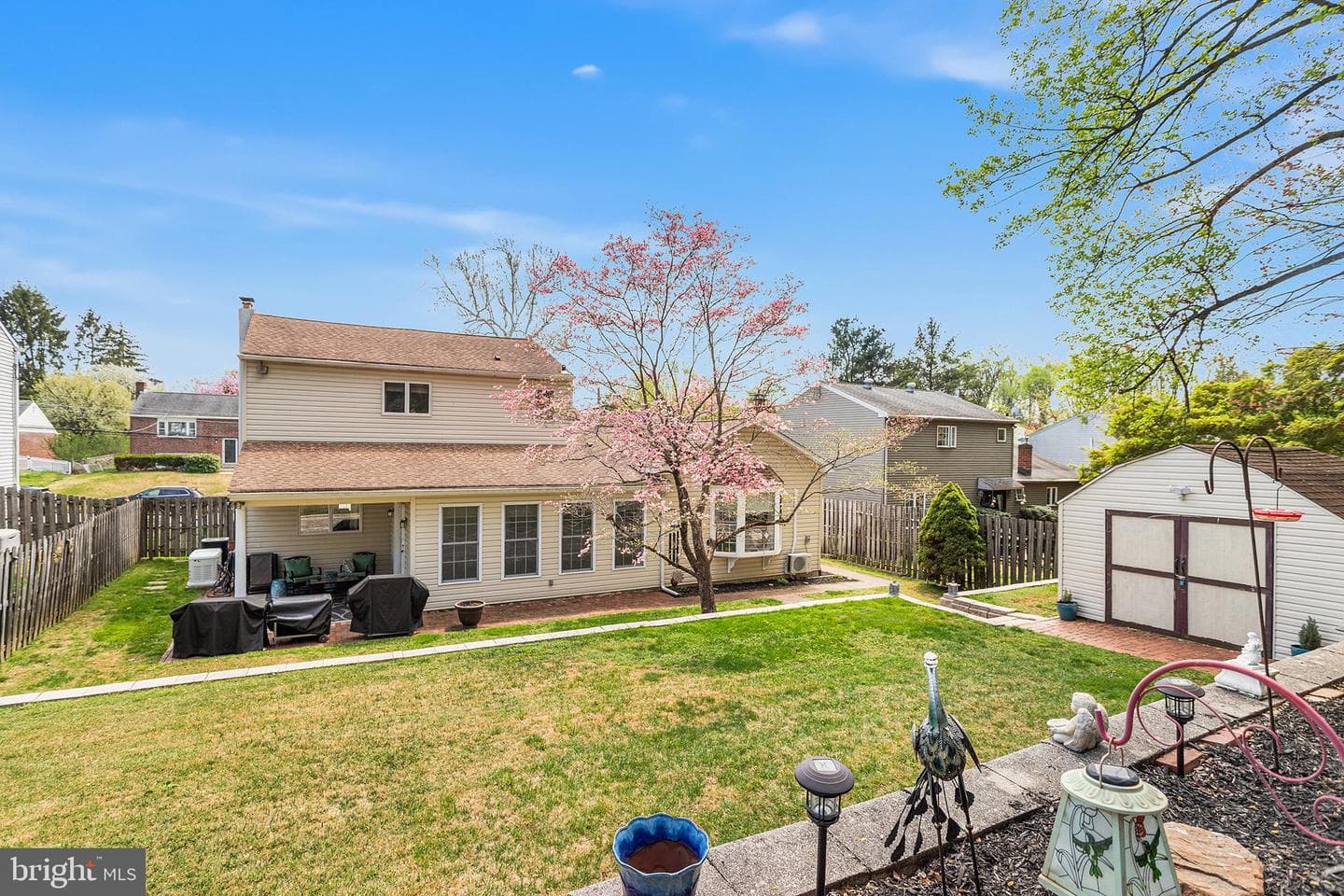 413 Camelot Drive photo 31