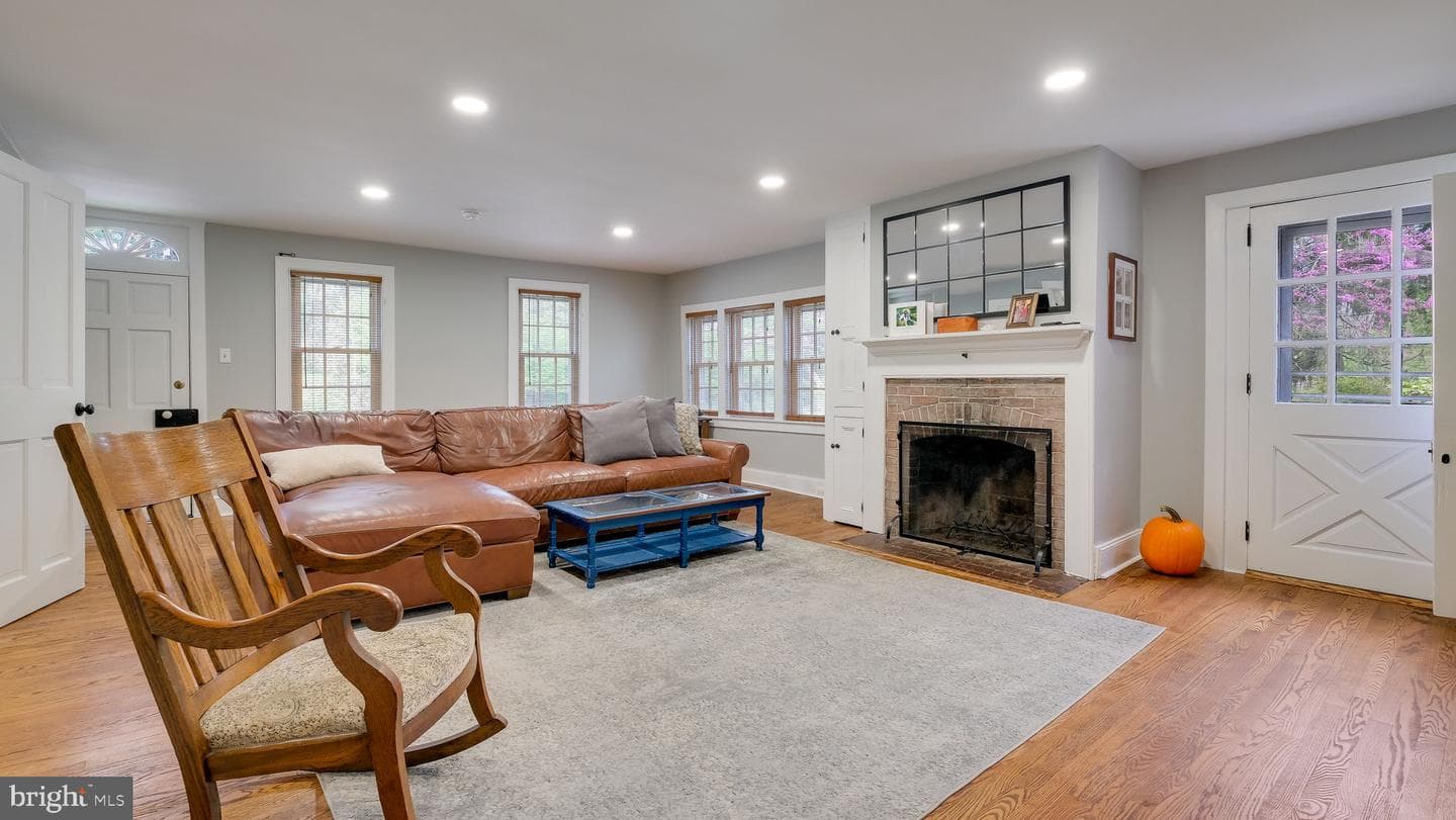 204 W Brookhaven Road photo 3