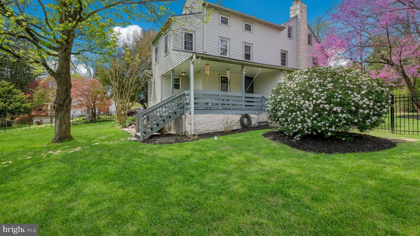 204 W Brookhaven Road photo 42