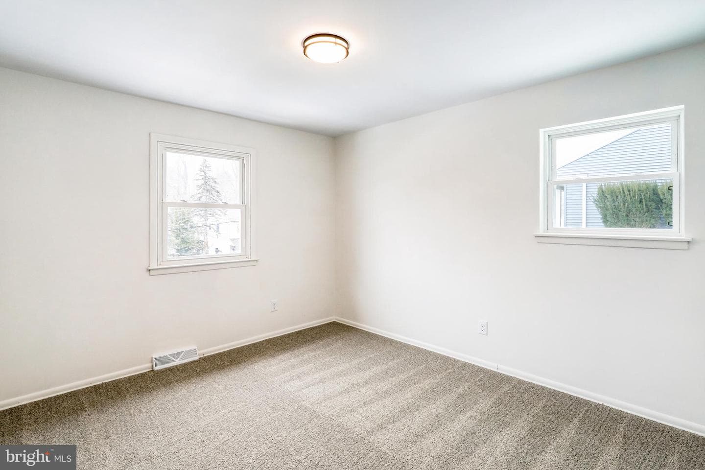 333 Golf Hills Road photo 16
