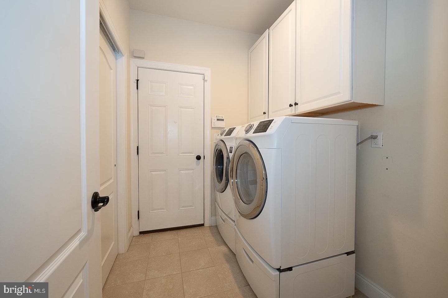 3708 Liseter Gardens photo 28