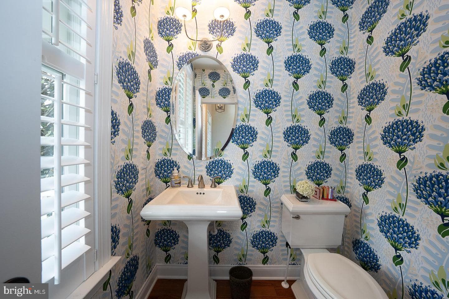 3708 Liseter Gardens photo 9