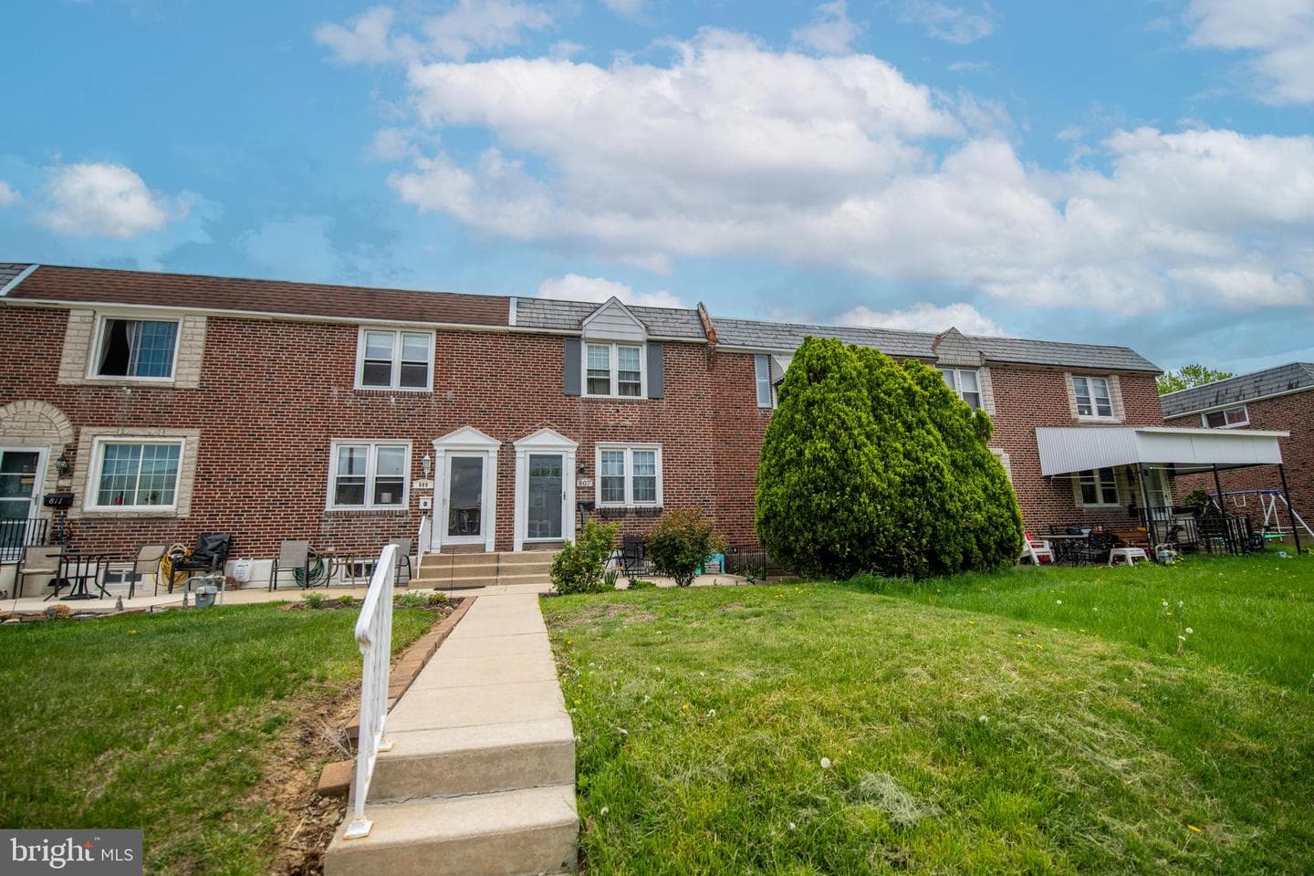 807 Oakwood Drive