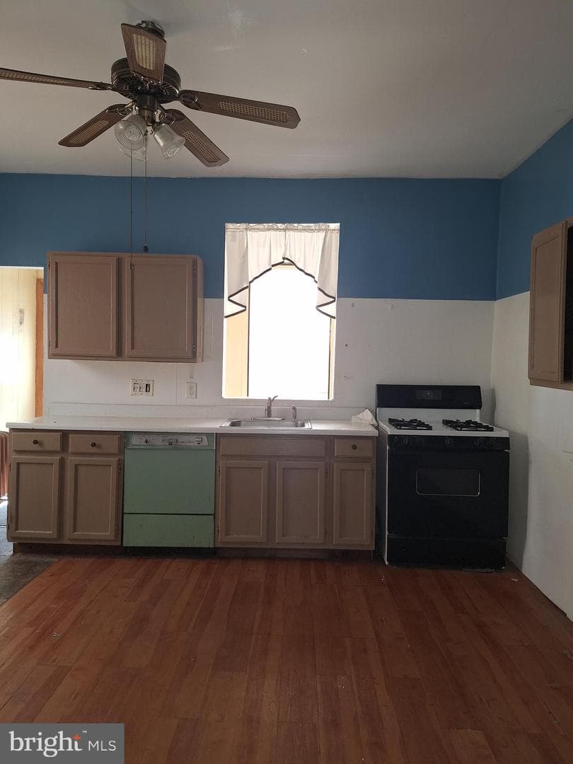 409 S 4th Street photo 15