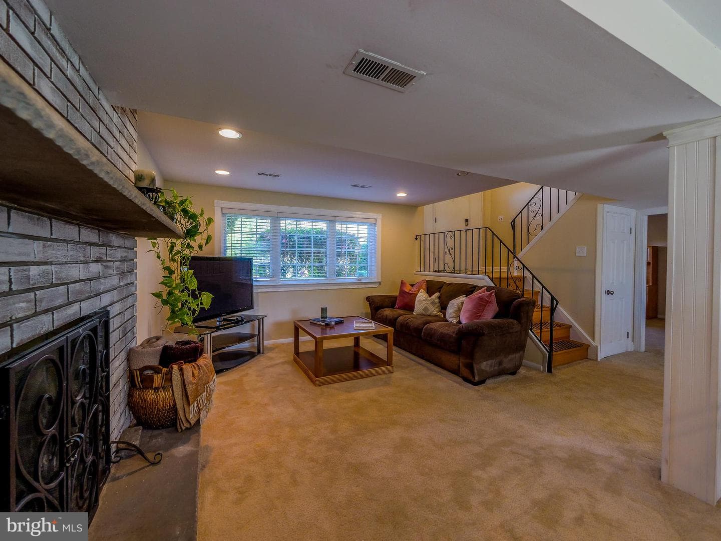 700 Cotton Lane photo 20