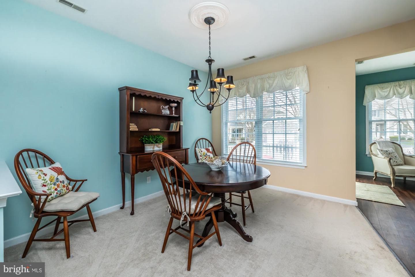 1737 Wisteria Way photo 12