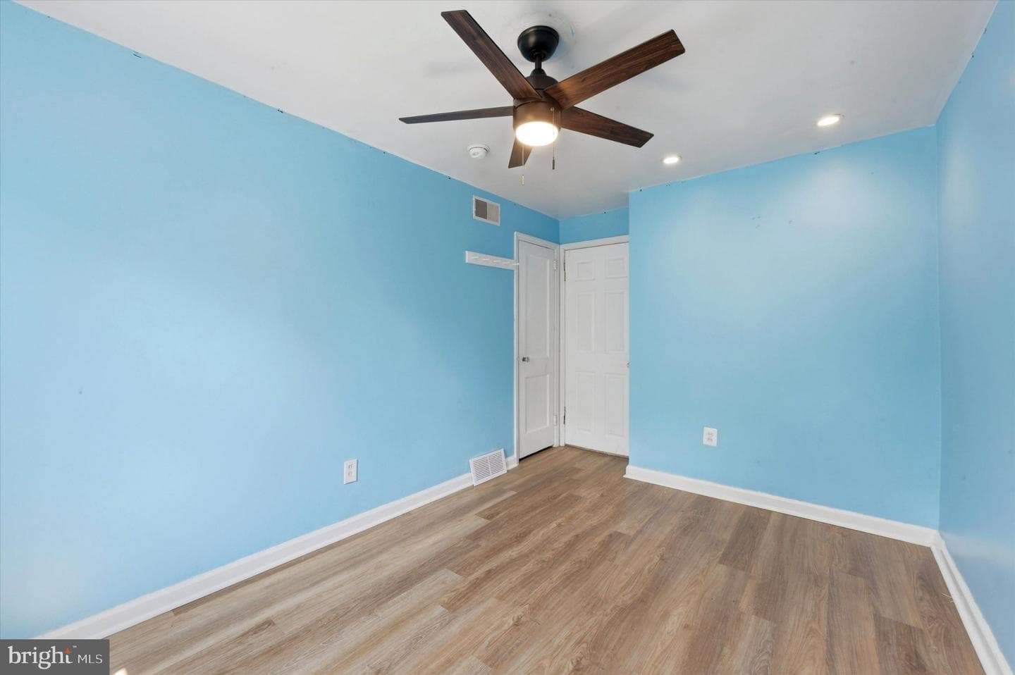 415 Park Drive photo 21