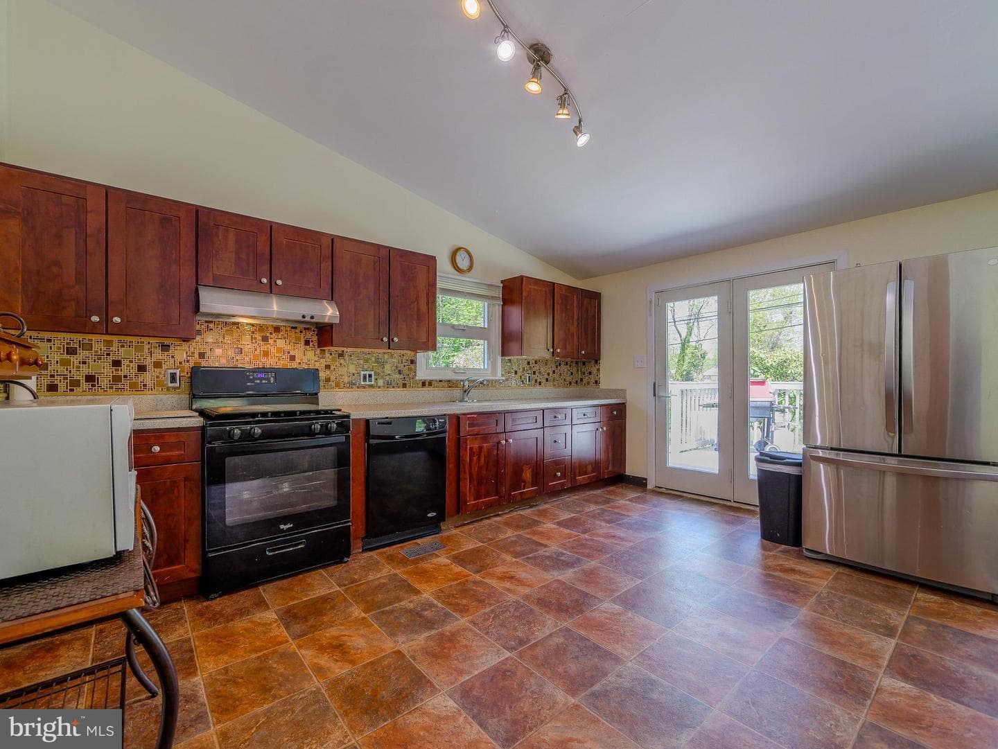 424 Holmes Road photo 15