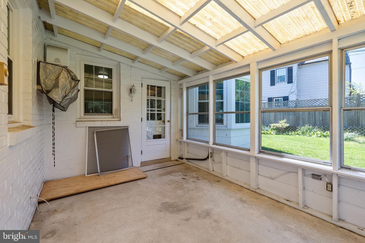 508 Devon Road photo 25