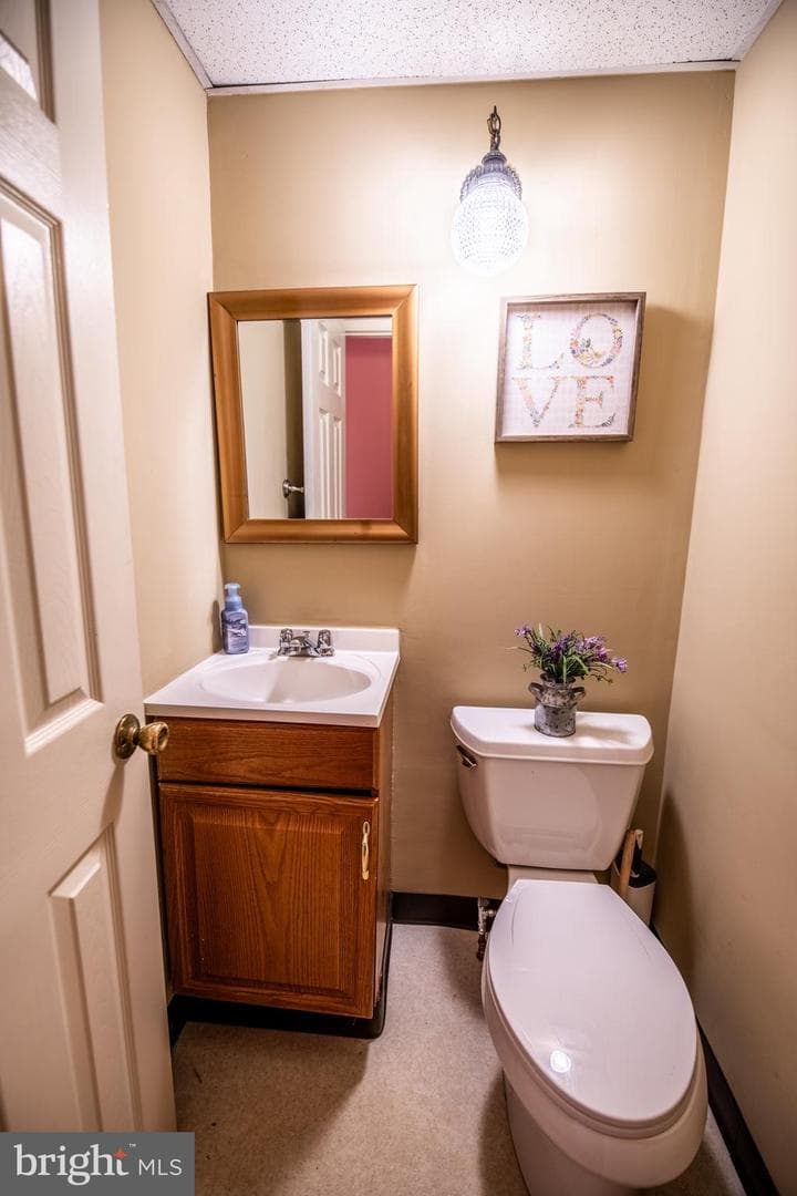 803 Grove Place photo 13