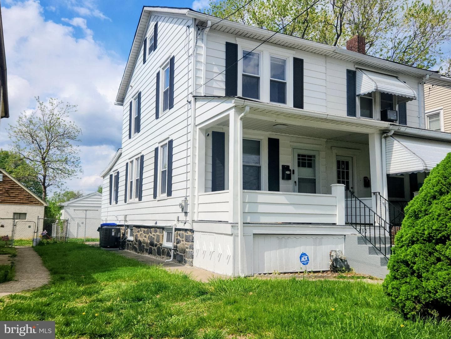 630 Taylor Avenue photo 3