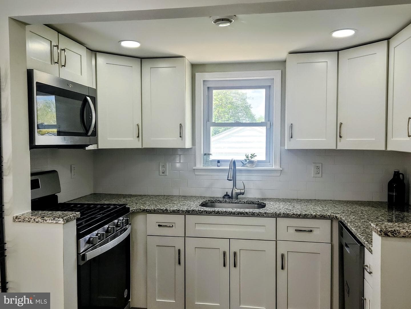 630 Taylor Avenue photo 7
