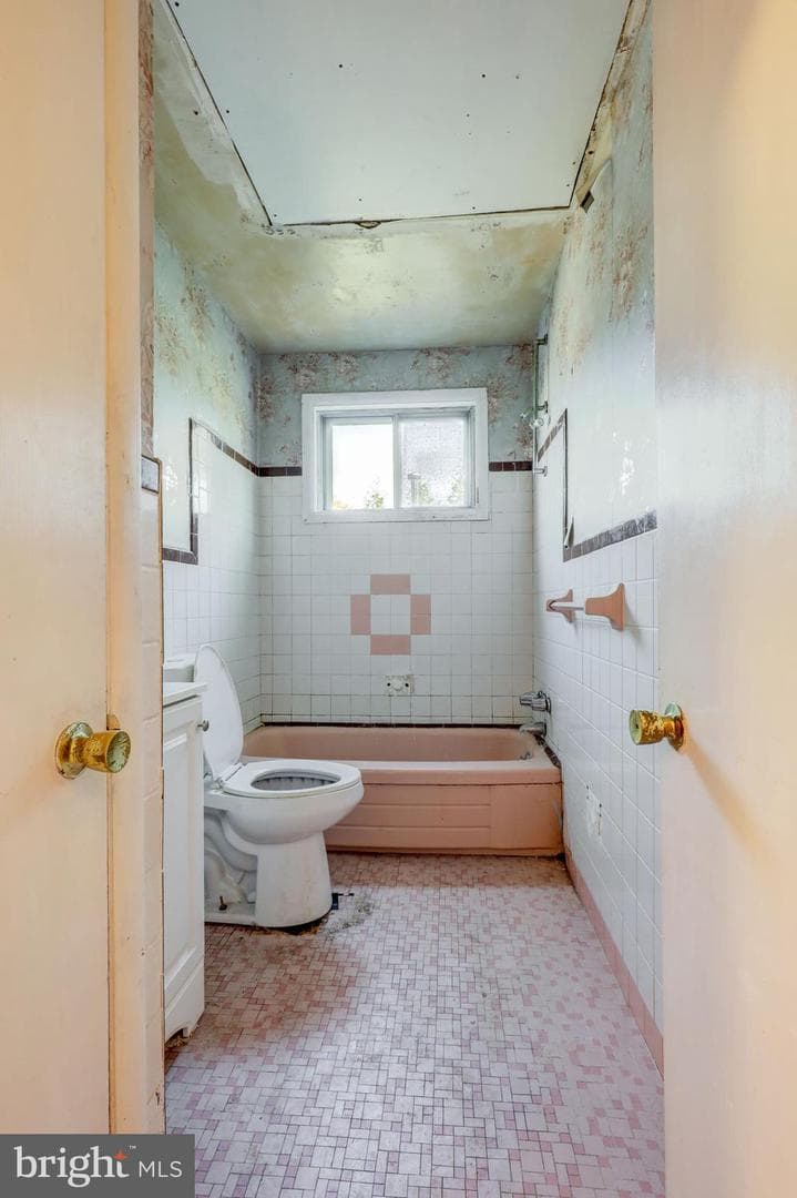 105 Garfield Avenue photo 11