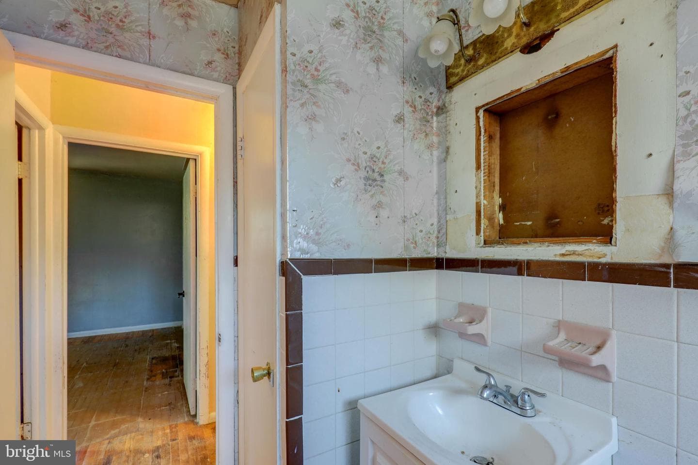 105 Garfield Avenue photo 12