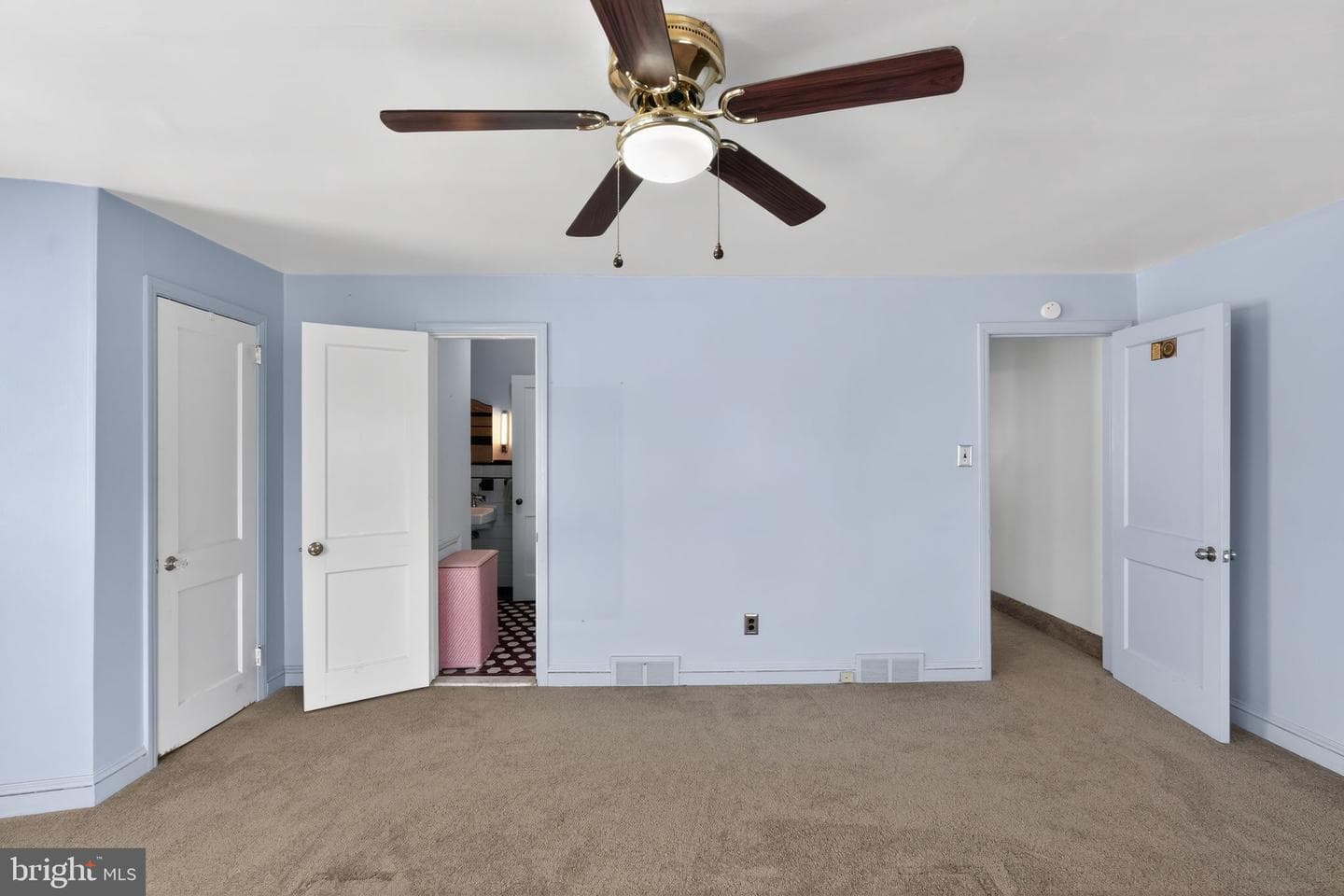 230 Windsor Avenue photo 19