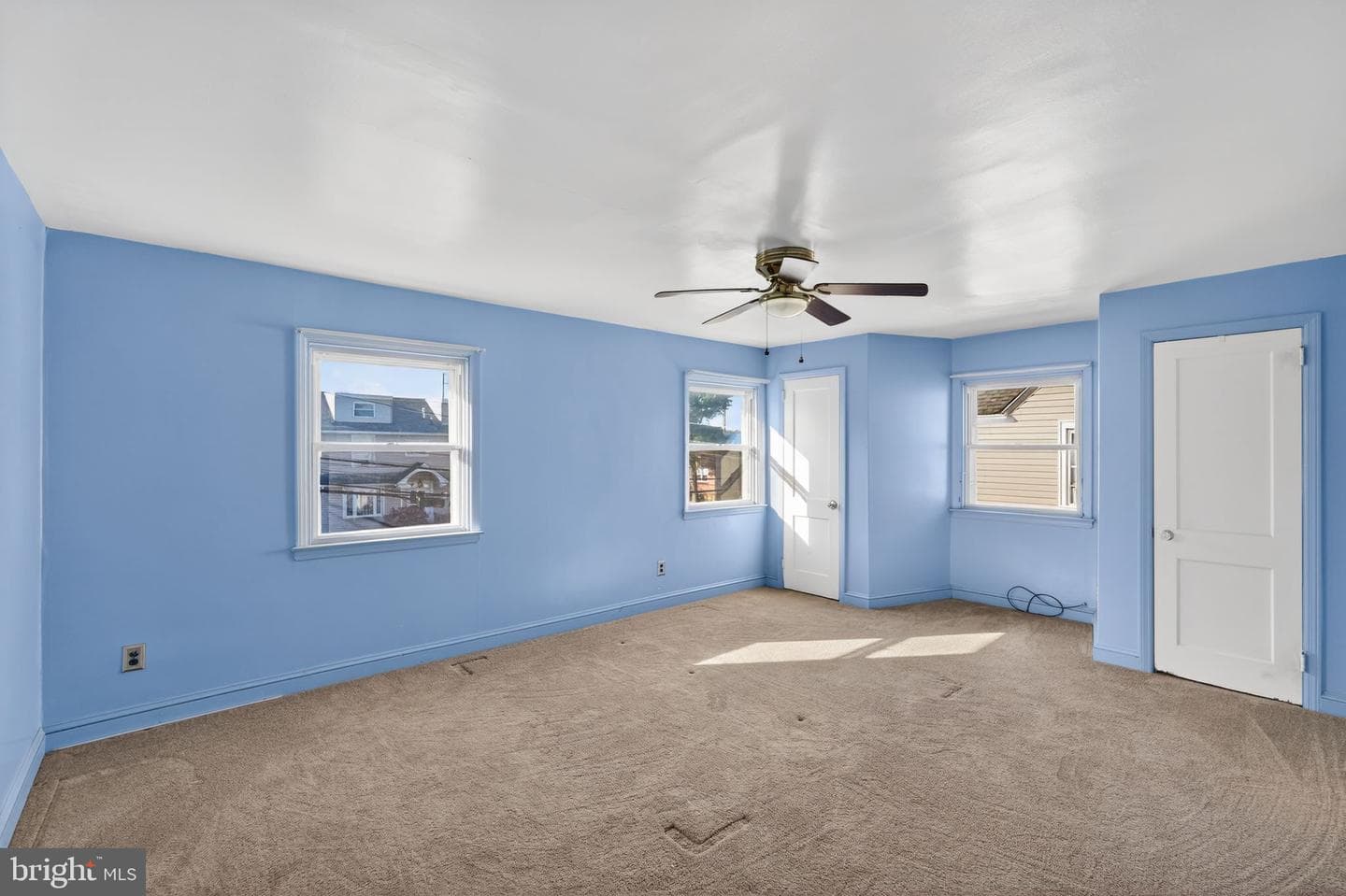 230 Windsor Avenue photo 20
