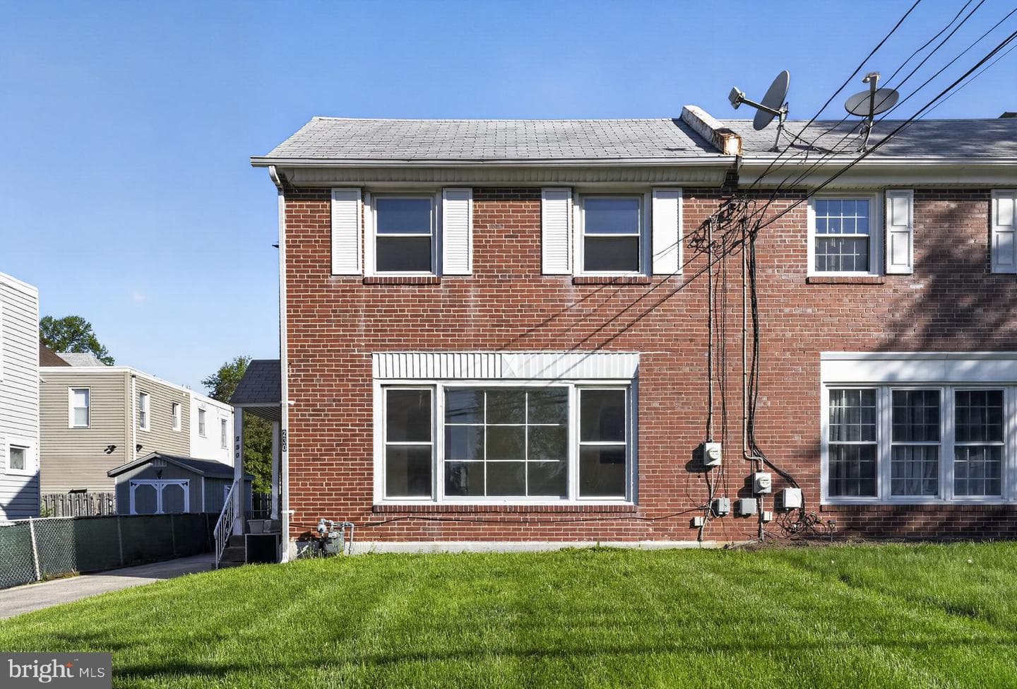 230 Windsor Avenue photo 31