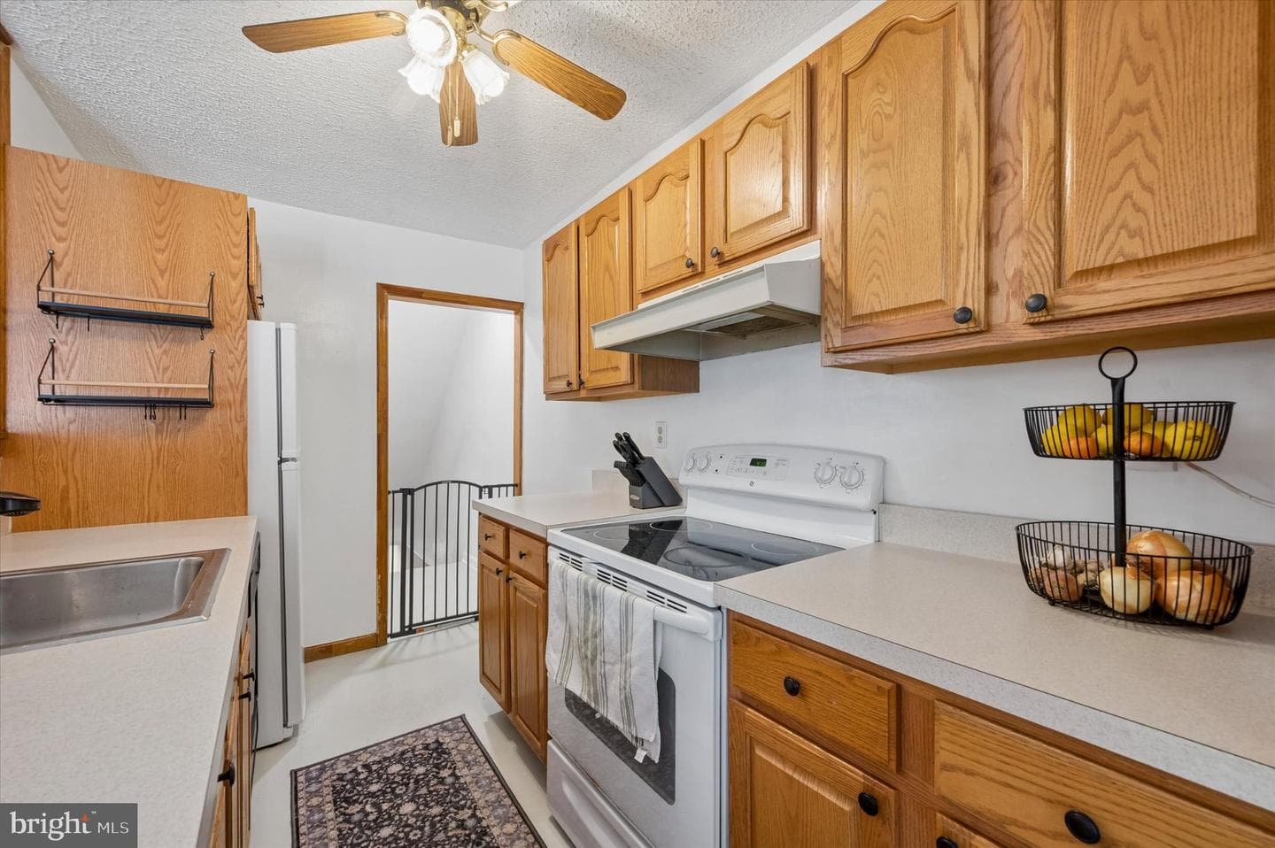 704 Swarthmorewood Lane photo 9