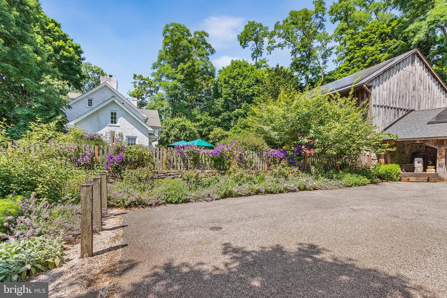 1205 Valley Road photo 8