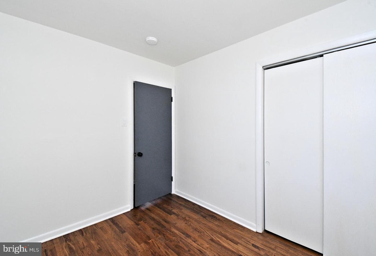 412 Camelot Drive photo 27