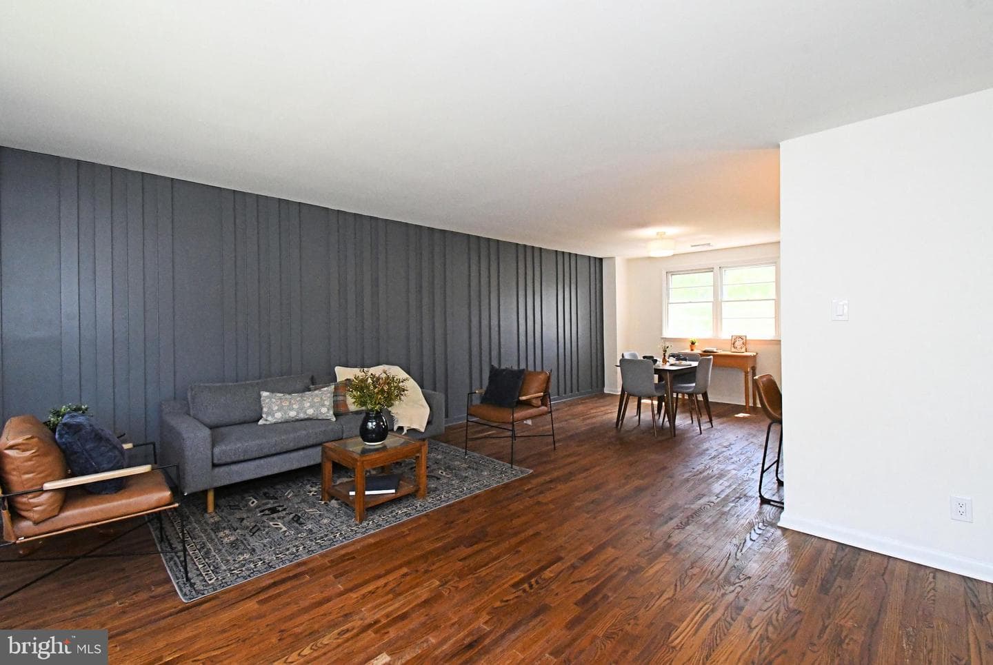 412 Camelot Drive photo 4
