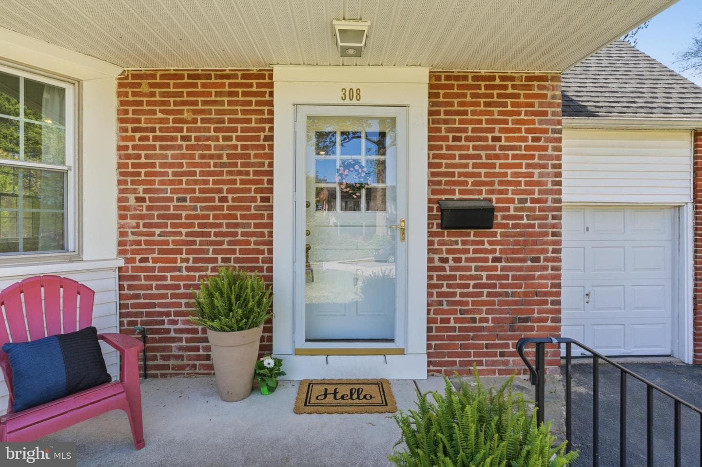 308 Canterbury Road photo 4