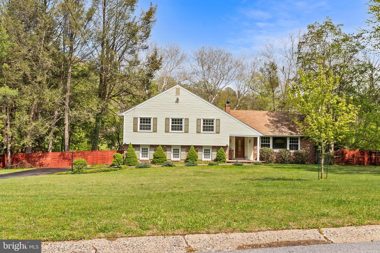 210 Timber Jump Lane photo 1