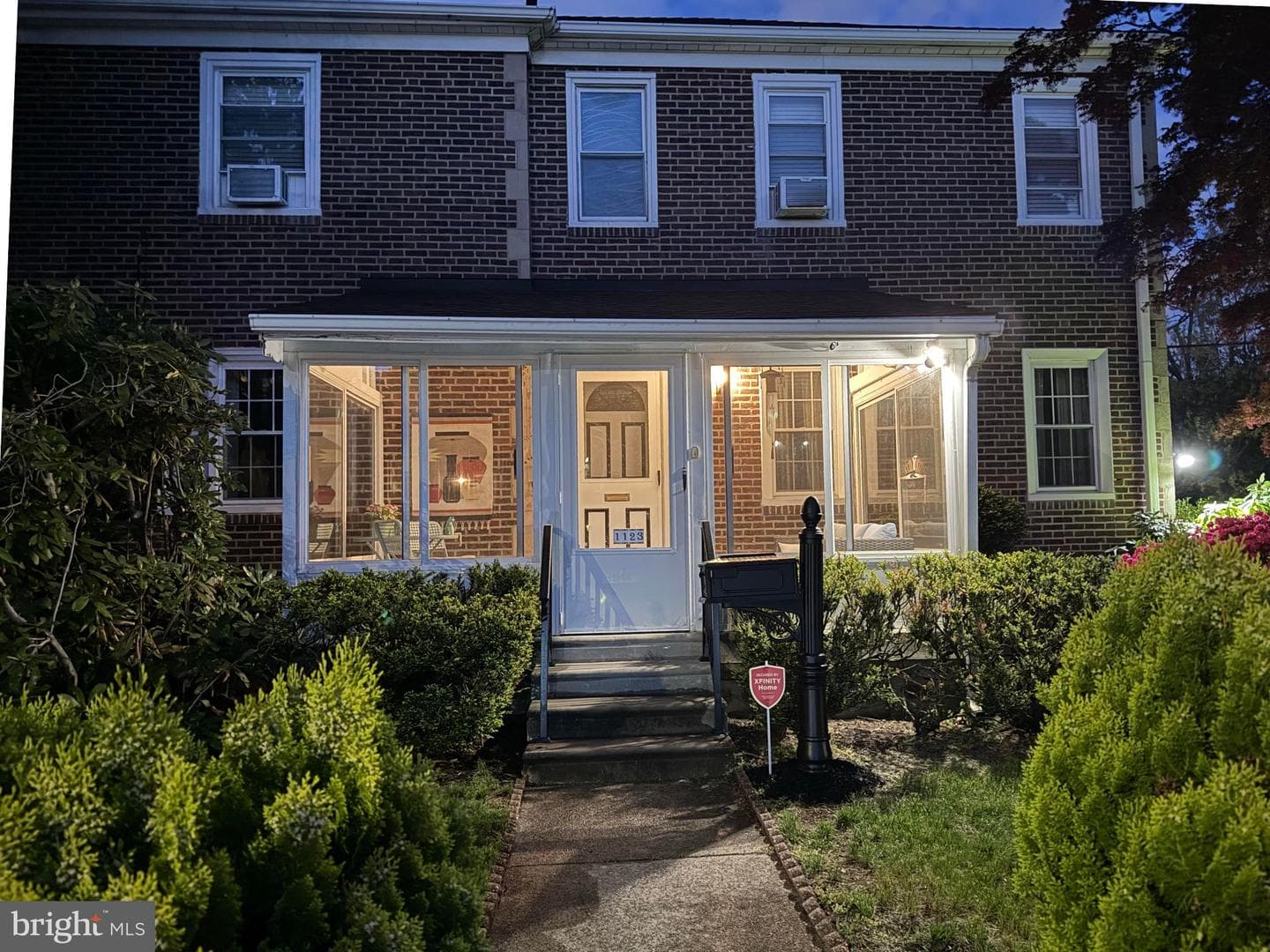 1123 Yeadon Avenue photo 2