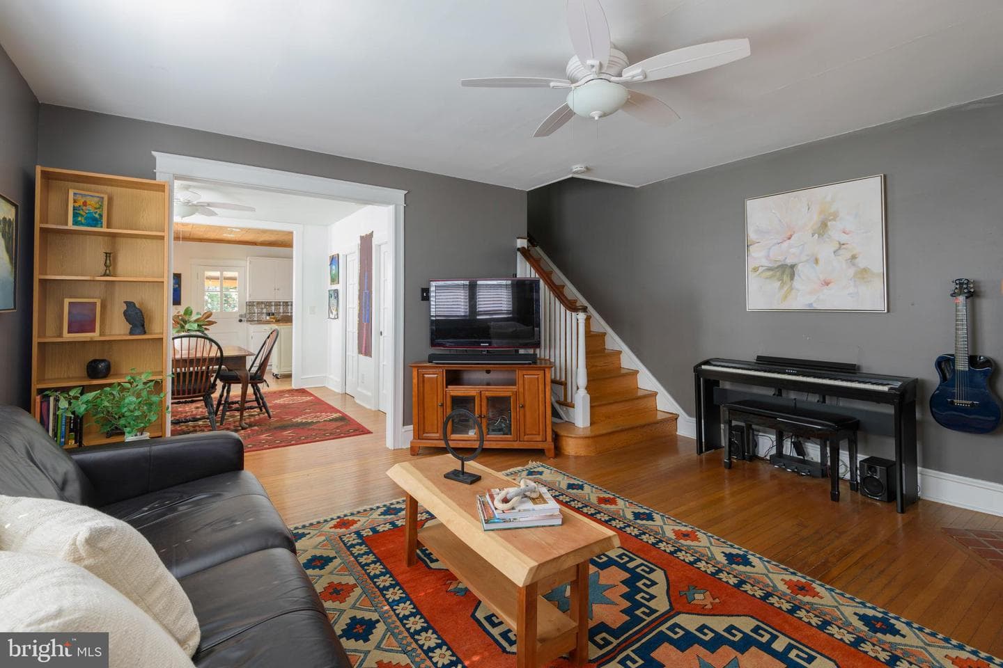 235 W Plumstead Avenue photo 8
