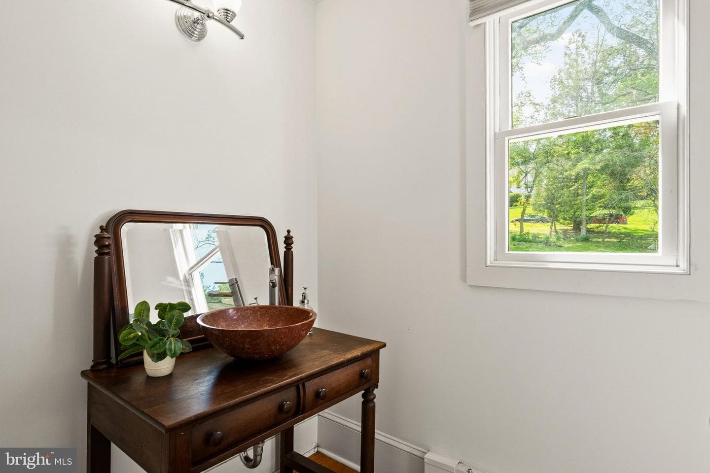 95 Indian Spring Road photo 13