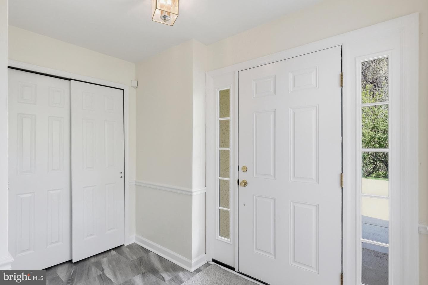 225 Windsor Court #225 photo 7