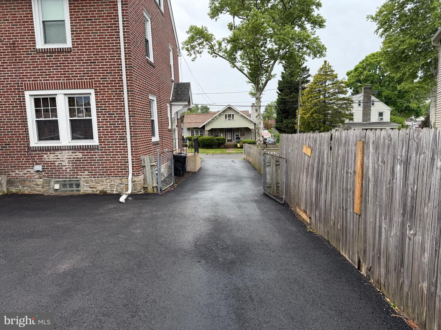 463 Burmont Road photo 40