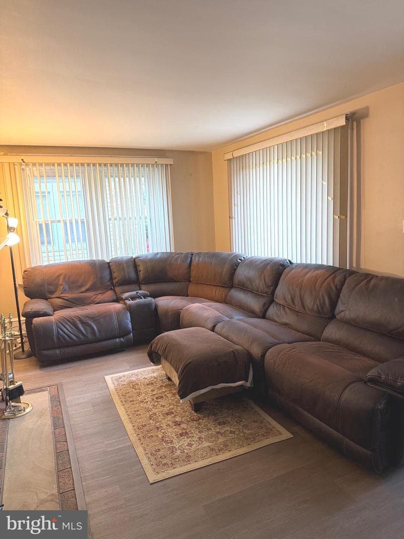 463 Burmont Road photo 7