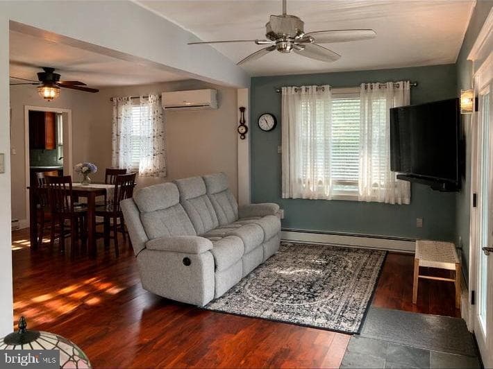 2047 Walnut Street photo 10