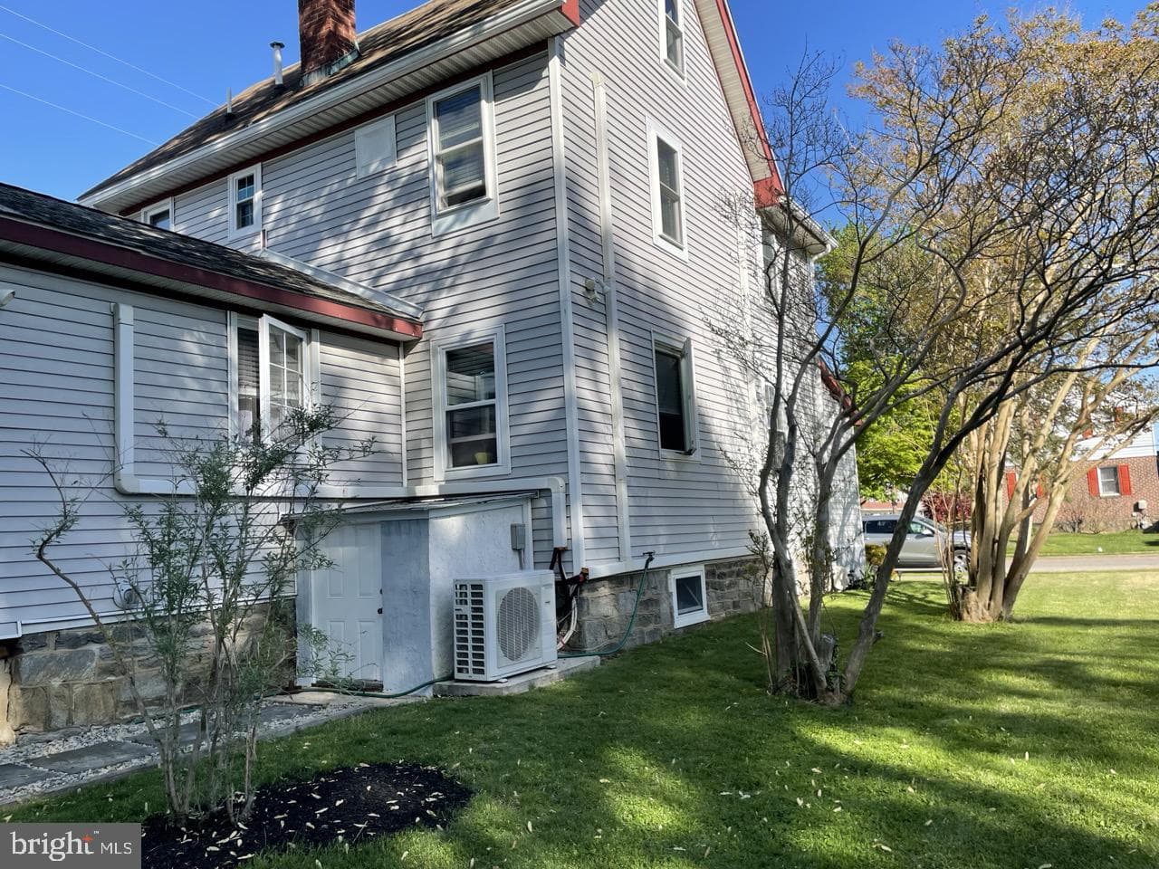 2047 Walnut Street photo 37