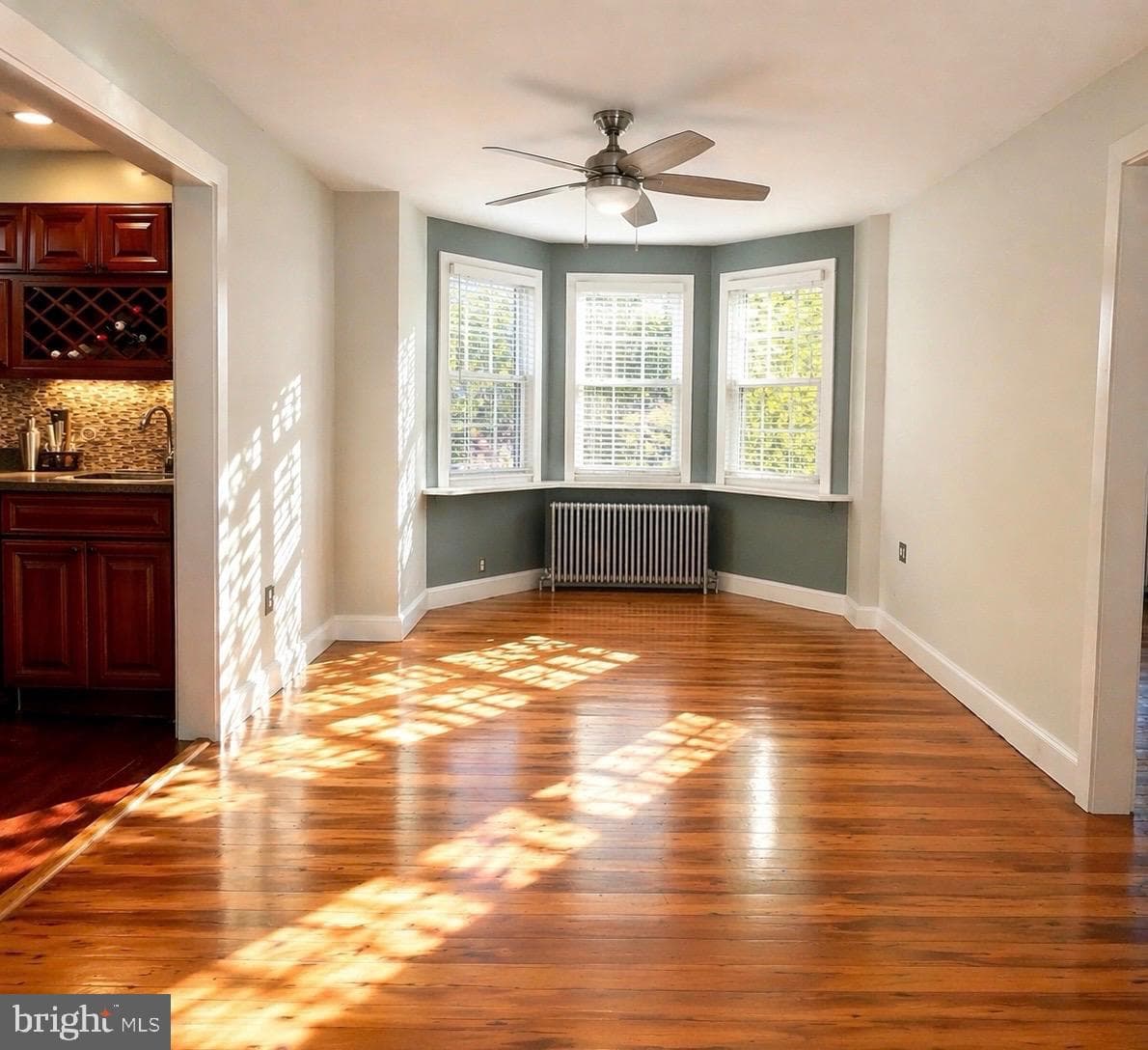 2047 Walnut Street photo 6