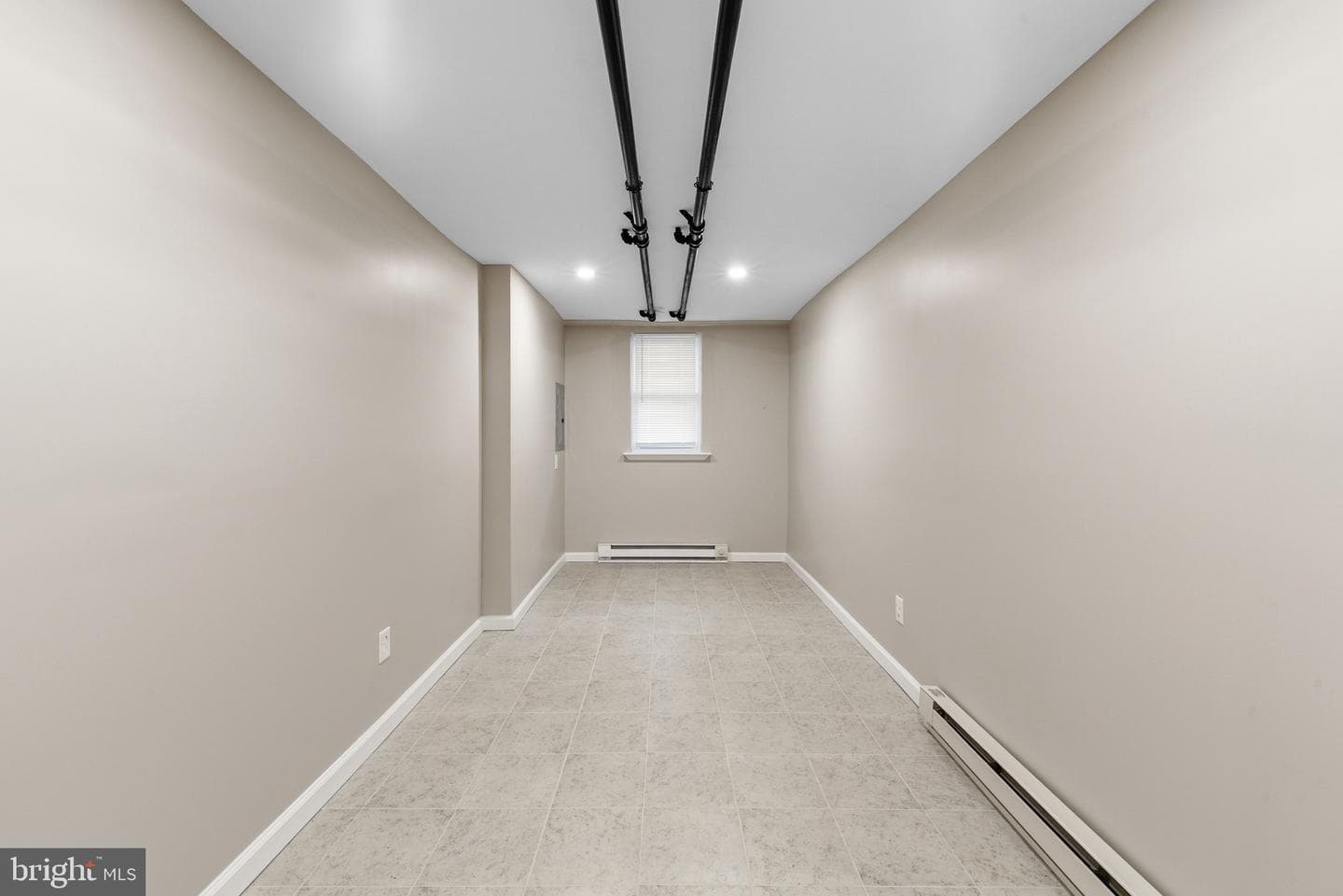 438 Glendale Road photo 32