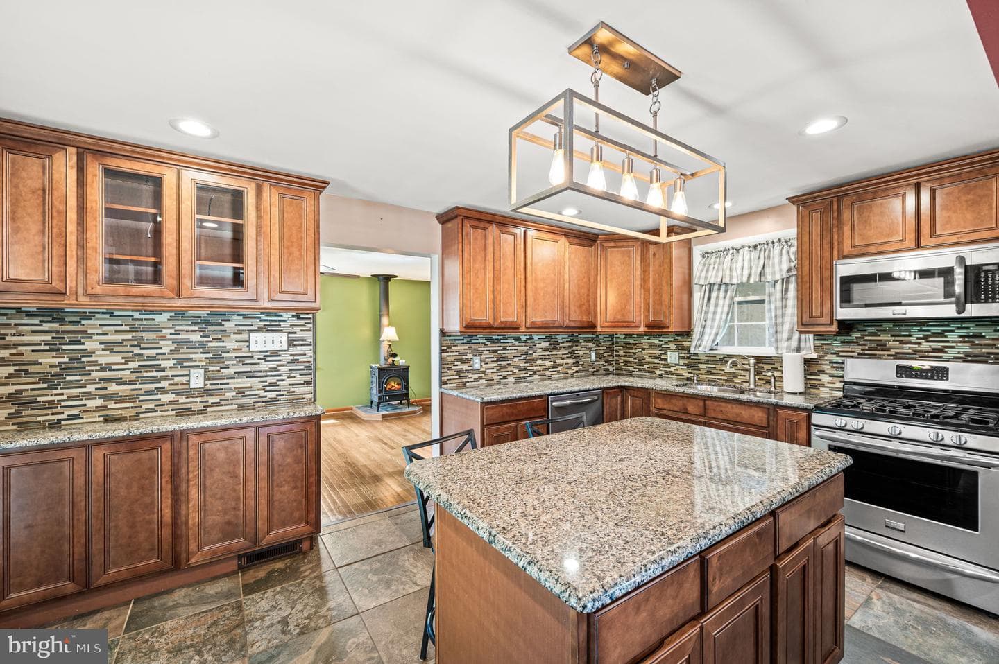236 Powhattan Avenue photo 3
