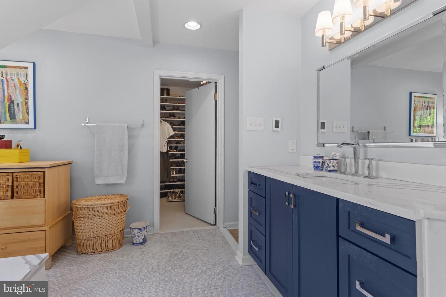 230 E Beechtree Lane photo 41