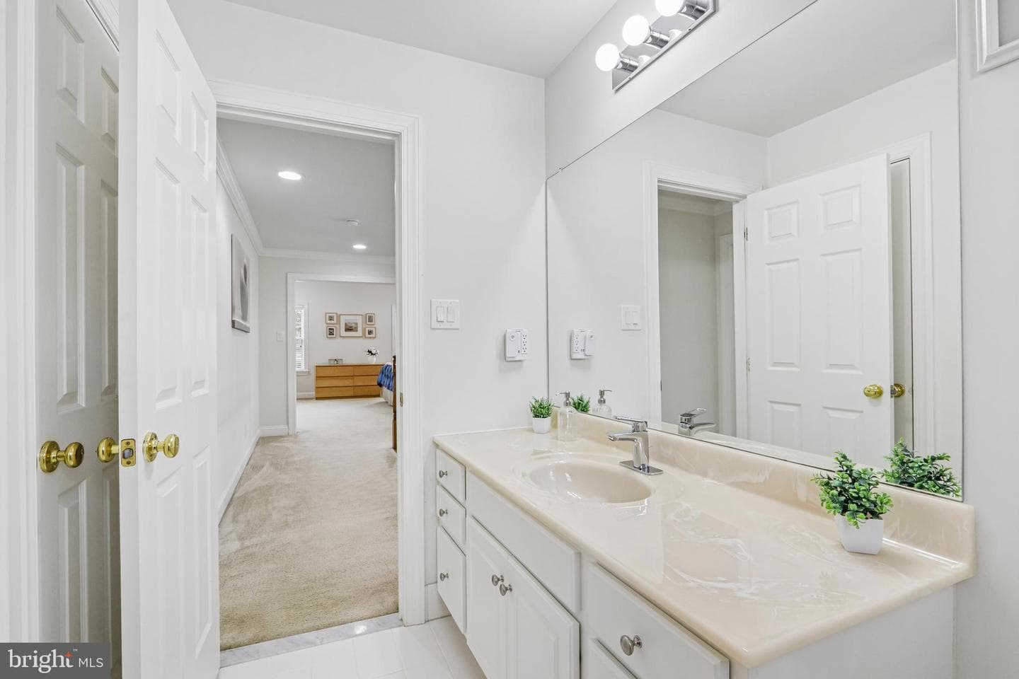 33 Venuti Drive photo 43