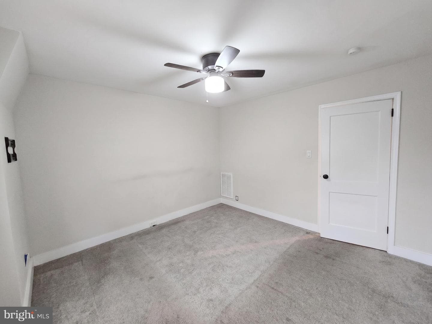 1026 Hansen photo 13