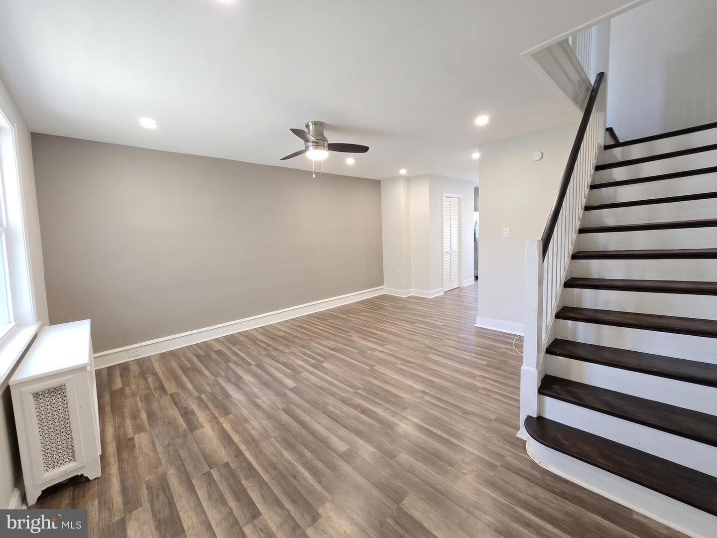 1026 Hansen photo 5