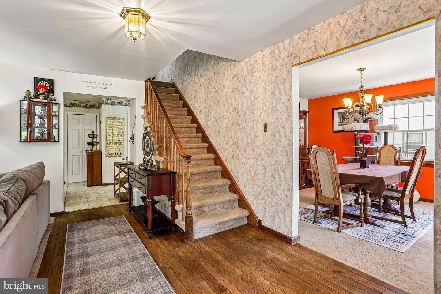 816 Mitchell Avenue photo 4