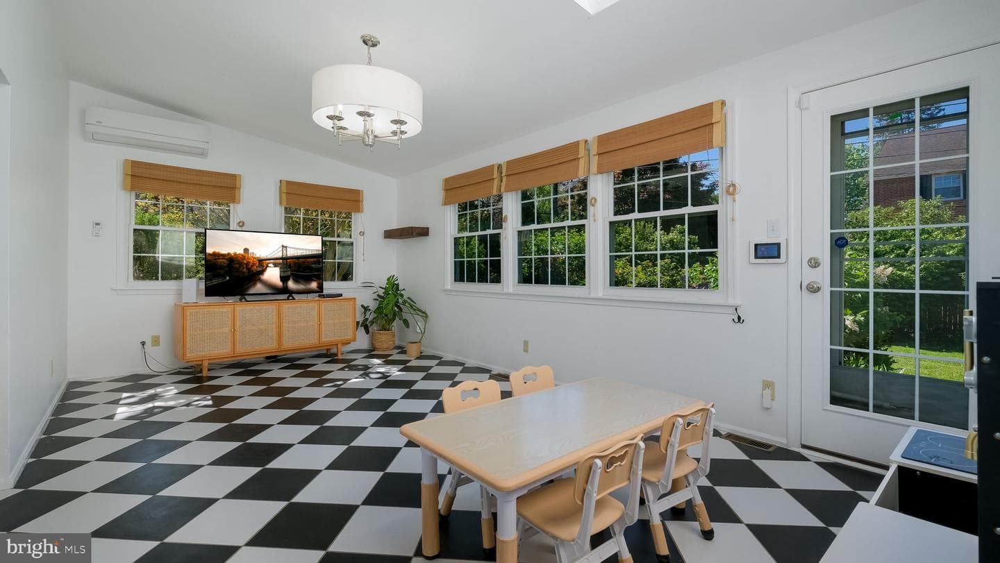 270 Sunnybrook Road photo 14