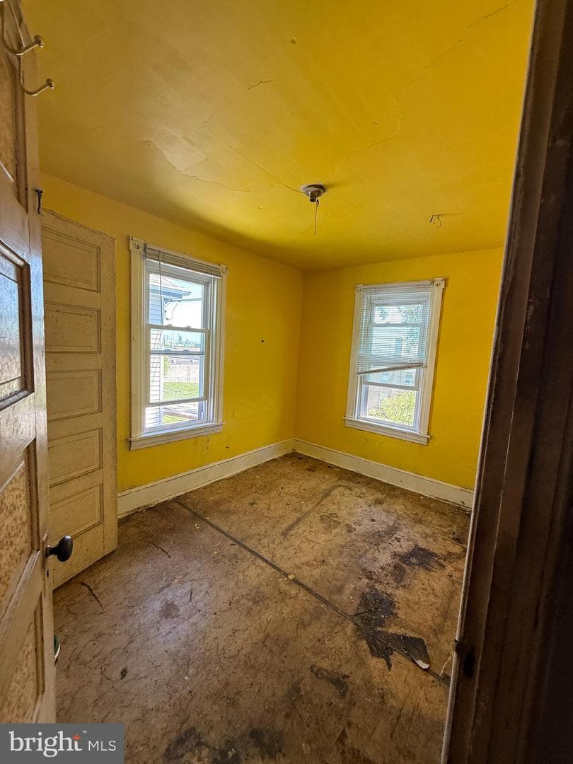 127 White Avenue photo 6