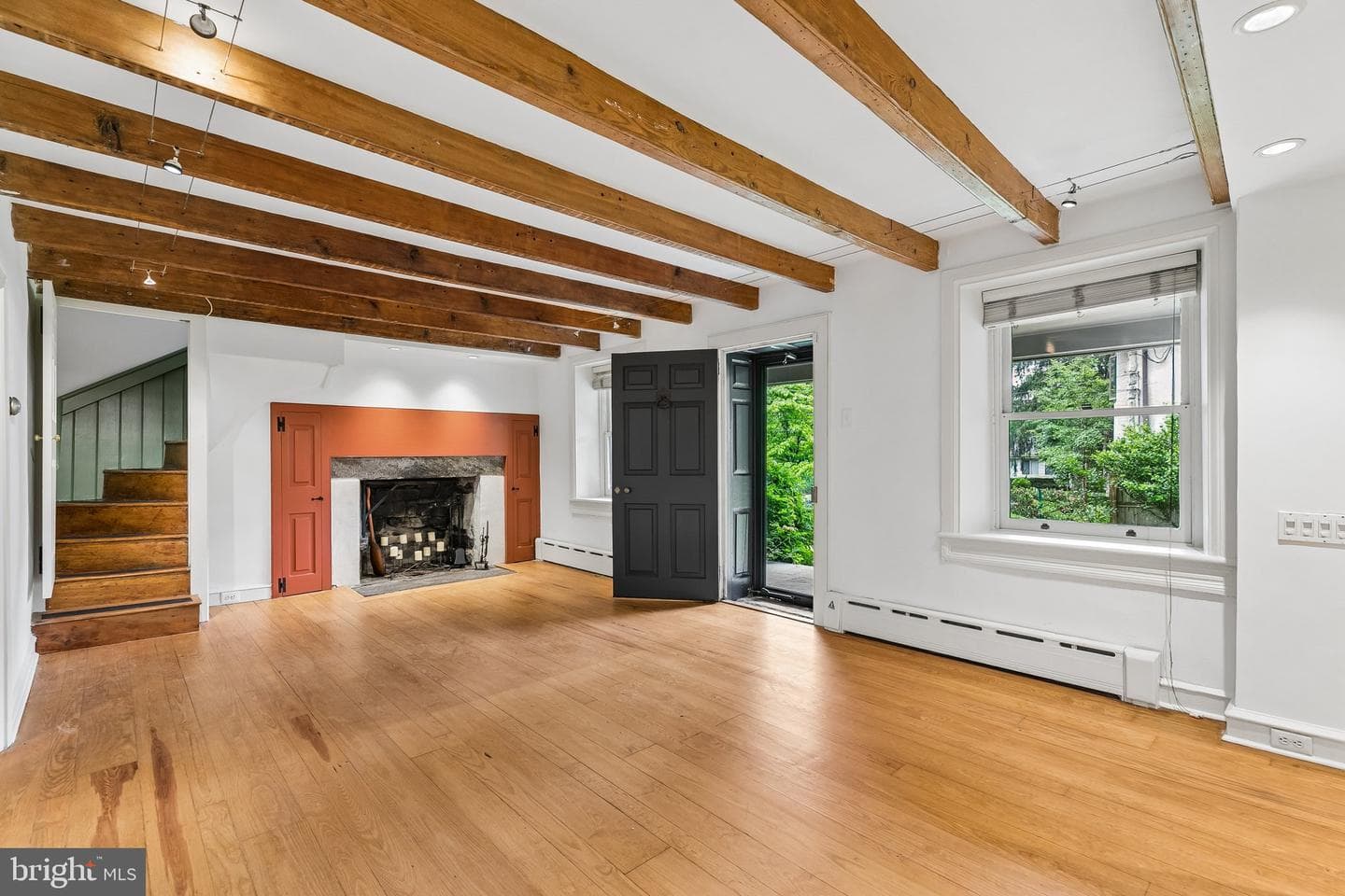 1139 Fairview Road photo 2