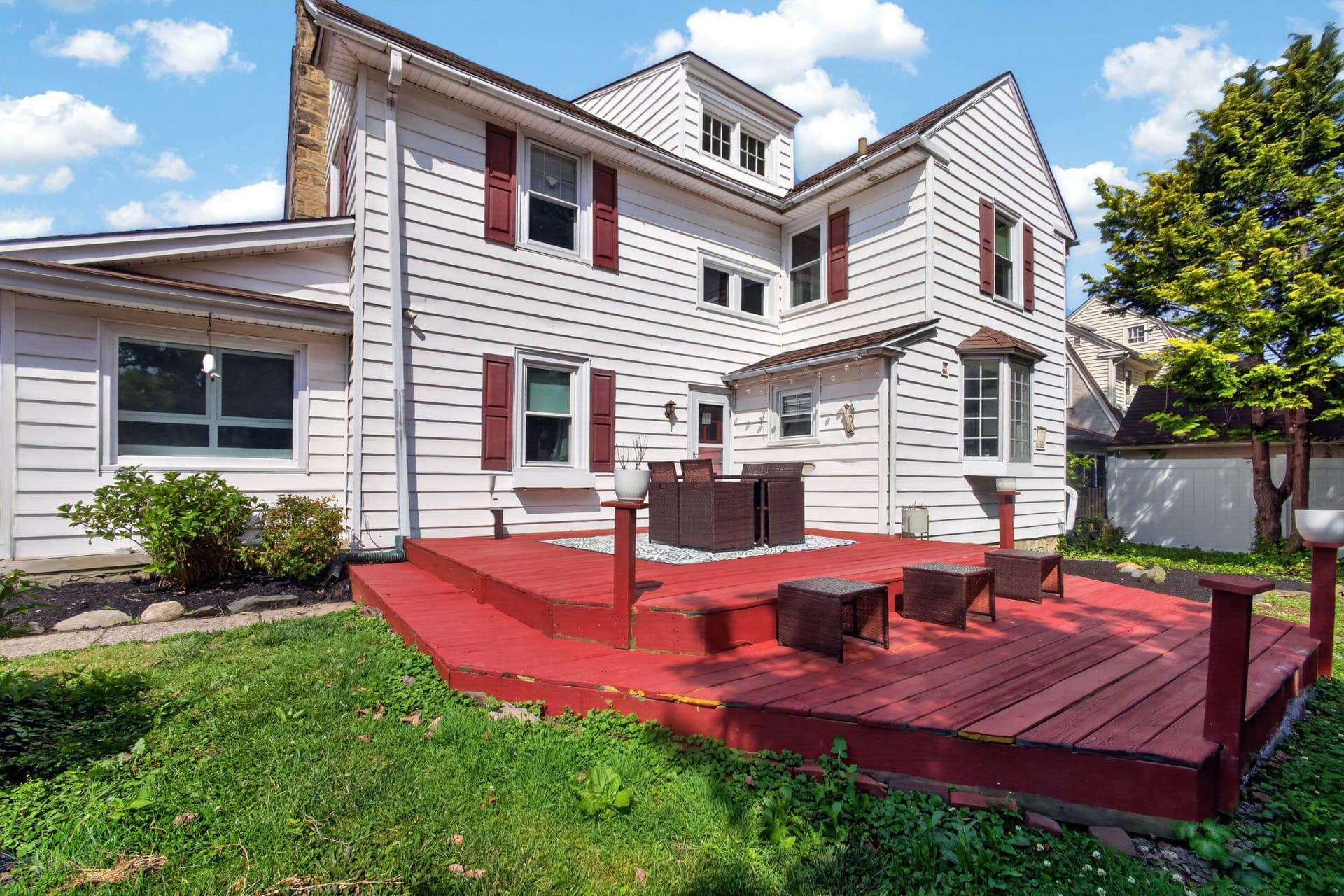 611 Mason Avenue photo 26